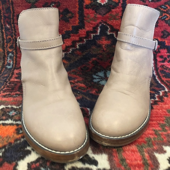 Tan Leather Acne 'Clover' Ankle-Boots - Picture 5 of 11